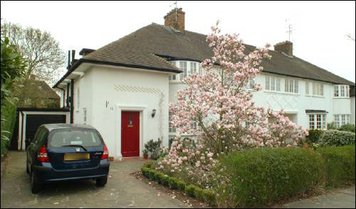 10 Brunner Close